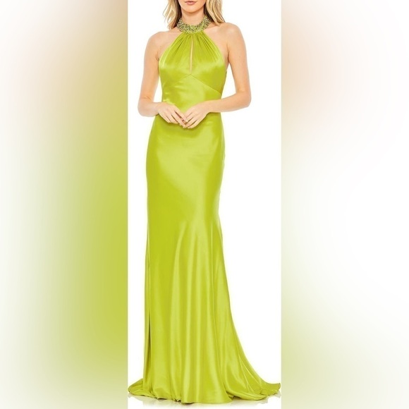 IEENA FOR MAC DUGGAL 7599567 Beaded Halter Neck Satin Mermaid formal Gown Green